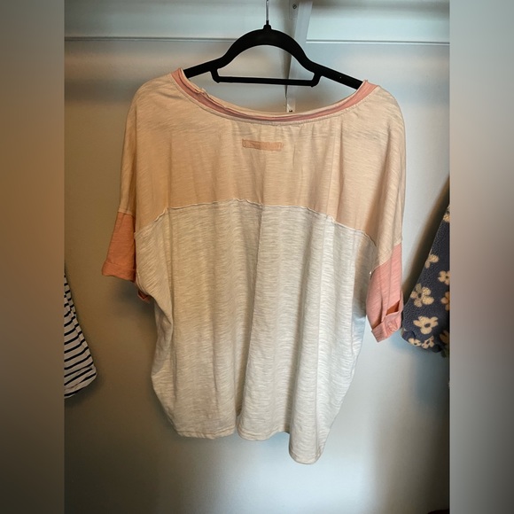 In Loom Color Block Tee - Picture 2 of 3